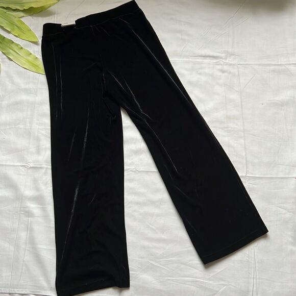 ⭐️NEW Cleo Petites Velvet Wide Leg Pull On Pant⭐️ - Picture 8 of 10